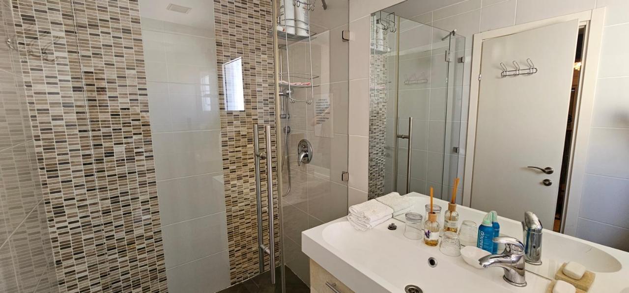 Top- Luxury 400m Penthause With Sea View *